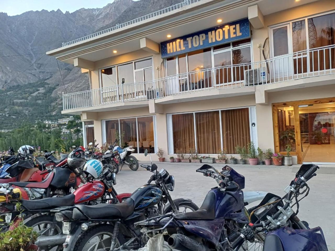 Hilltop Hotel, Hunza Karimabad  Экстерьер фото